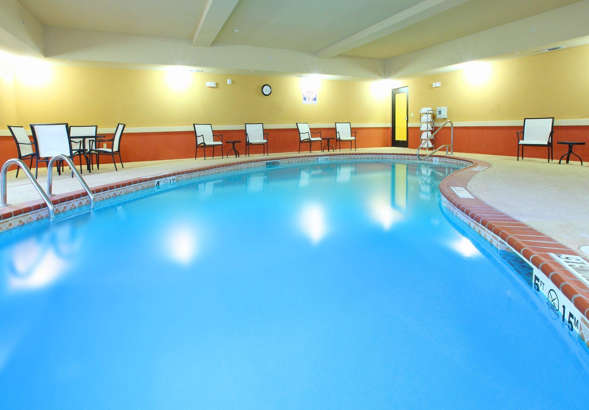 Holiday Inn Express & Suites Van Buren-Fort Smith Area, An Ihg Hotel מראה חיצוני תמונה